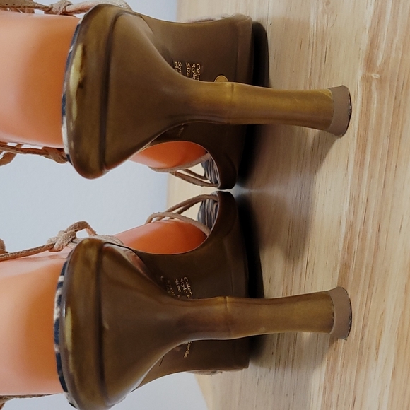 DAVID AARON Suede Strappy Sandals - Picture 6 of 14